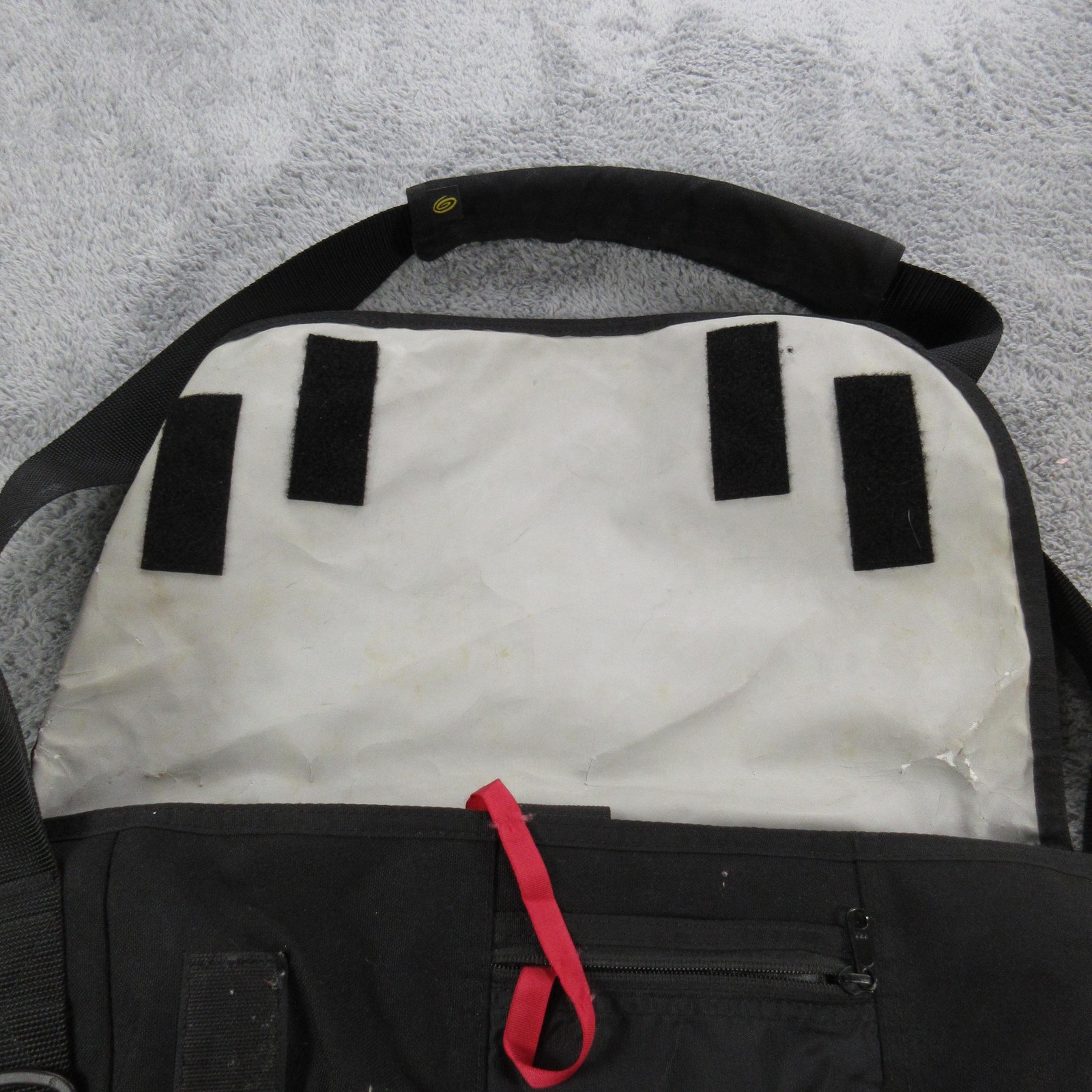 Timbuk2 Messenger Bag Medium Black Nylon Laptop Work Travel Shoulder Crossbody
