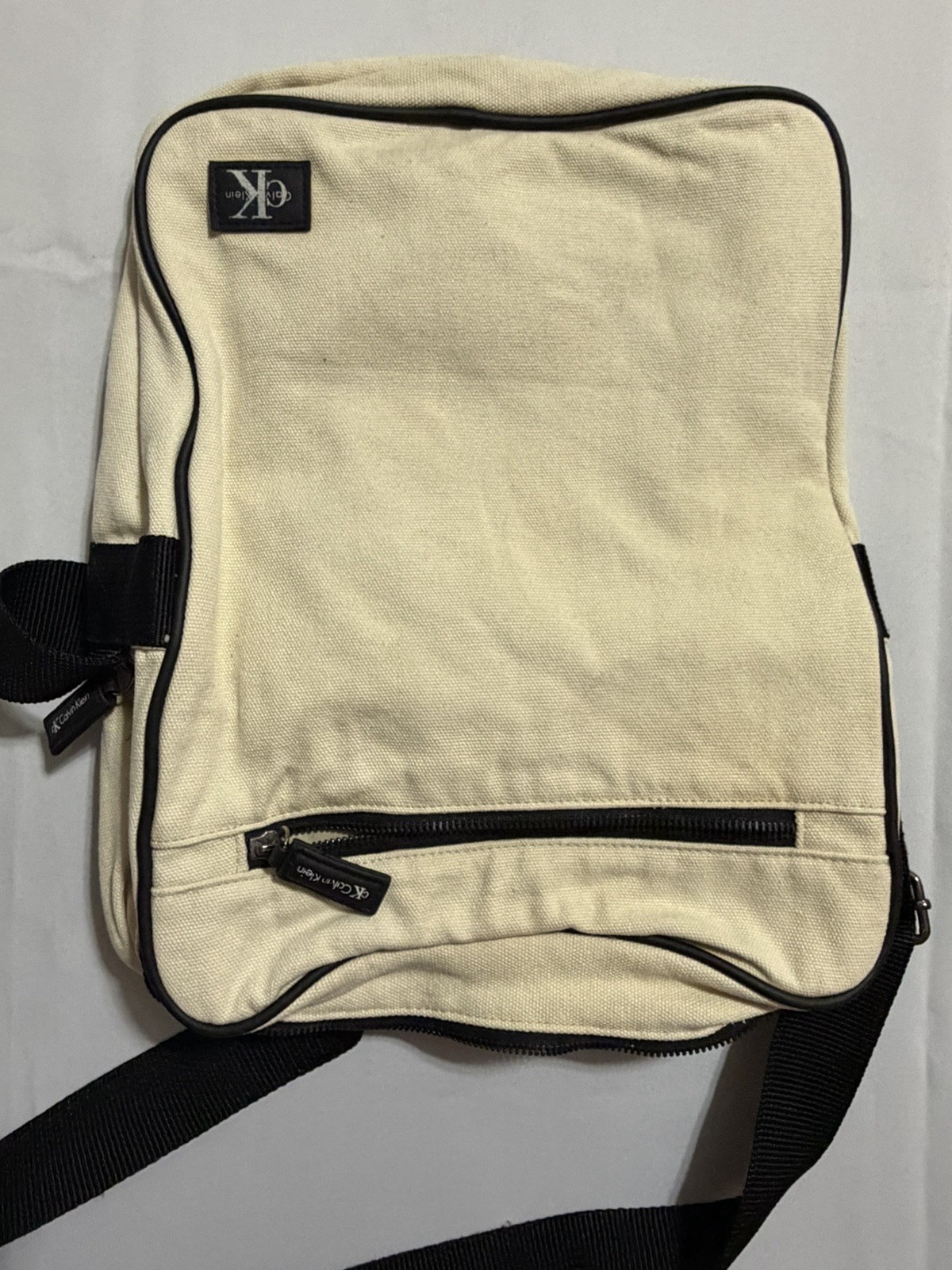 CK Men’s Calvin Klein Canvas Messenger Bag 14×10 Insulated Zipper