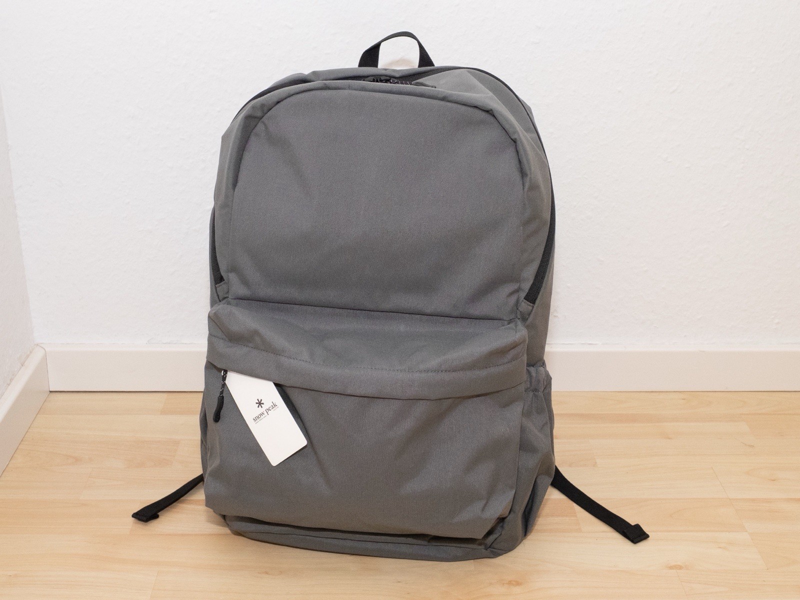 SNOW PEAK Everyday Use Backpack, Grey, 20L, NEW