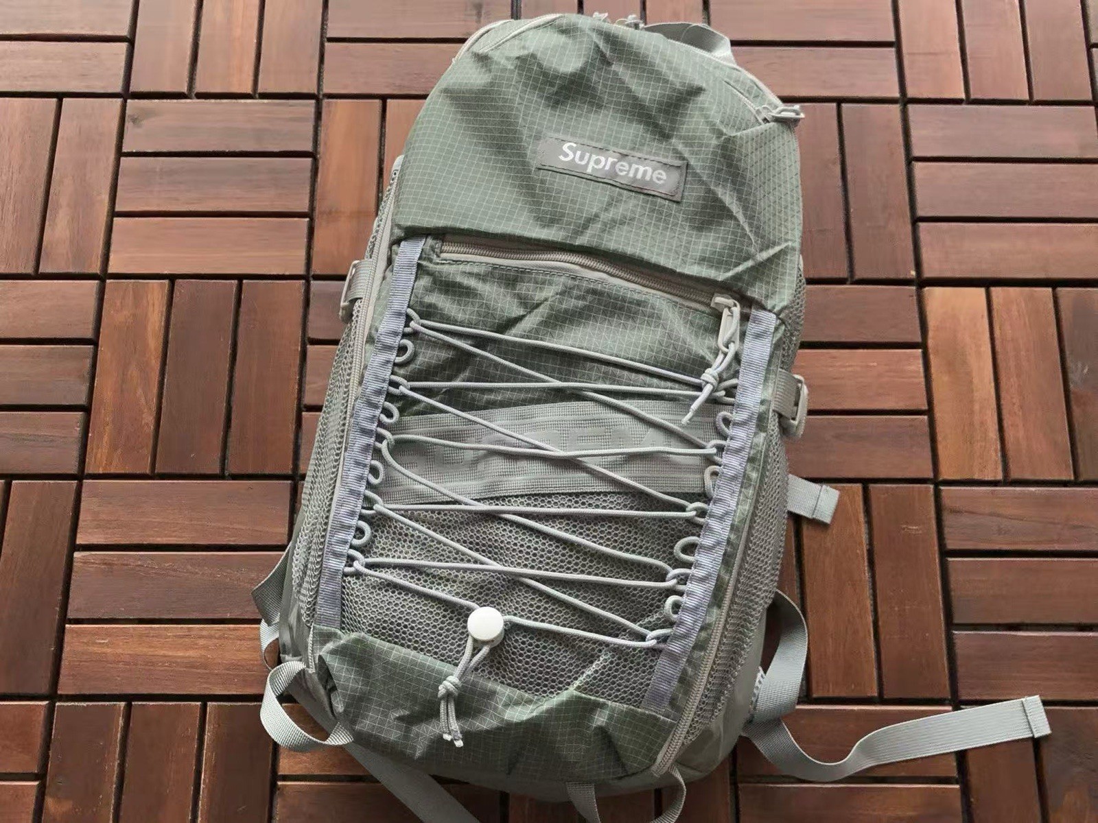 Supreme SS55 One Size Backpack – Olive