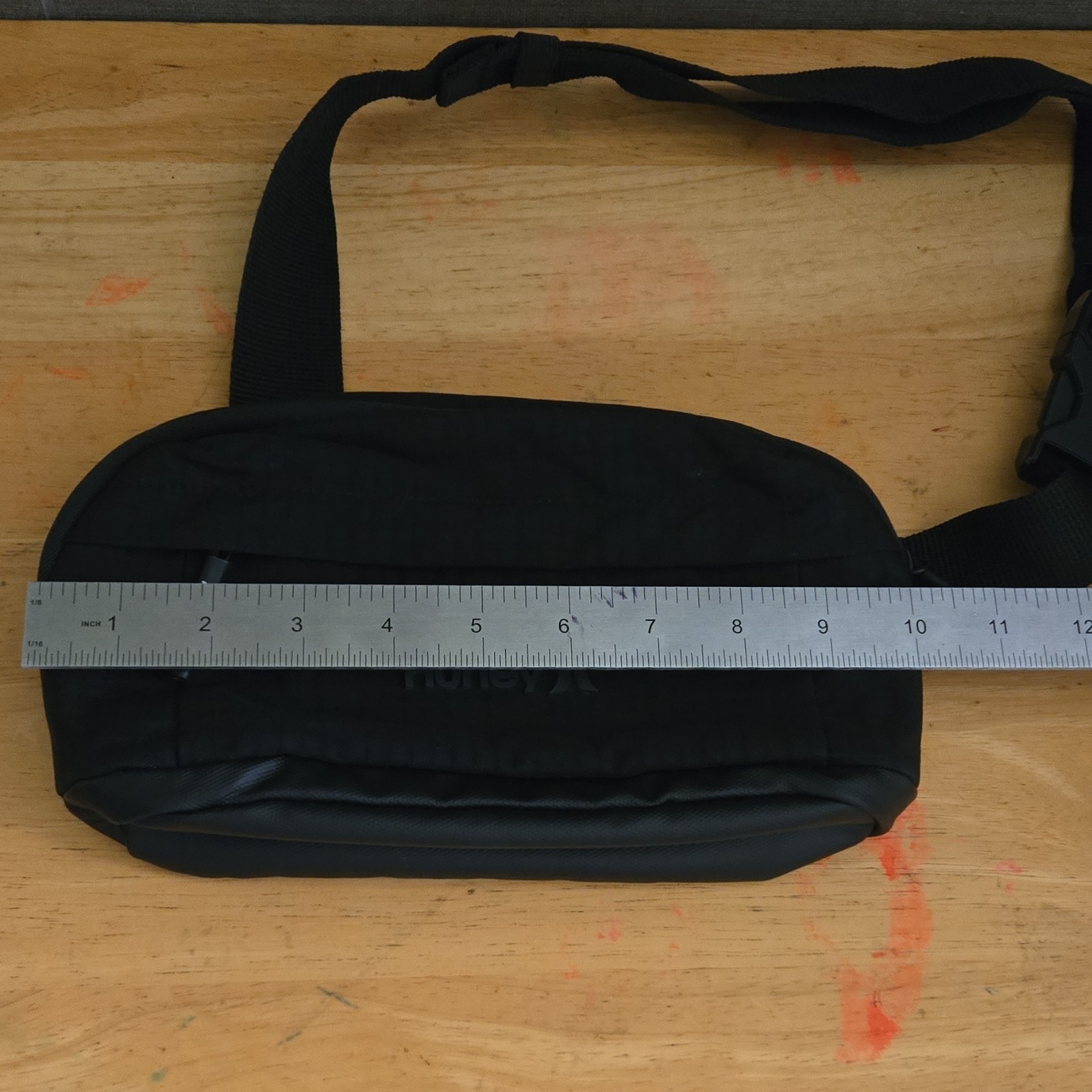 Hurley Black Crossbody Bag Adjustable Strap Inner Pockets Casual Travel