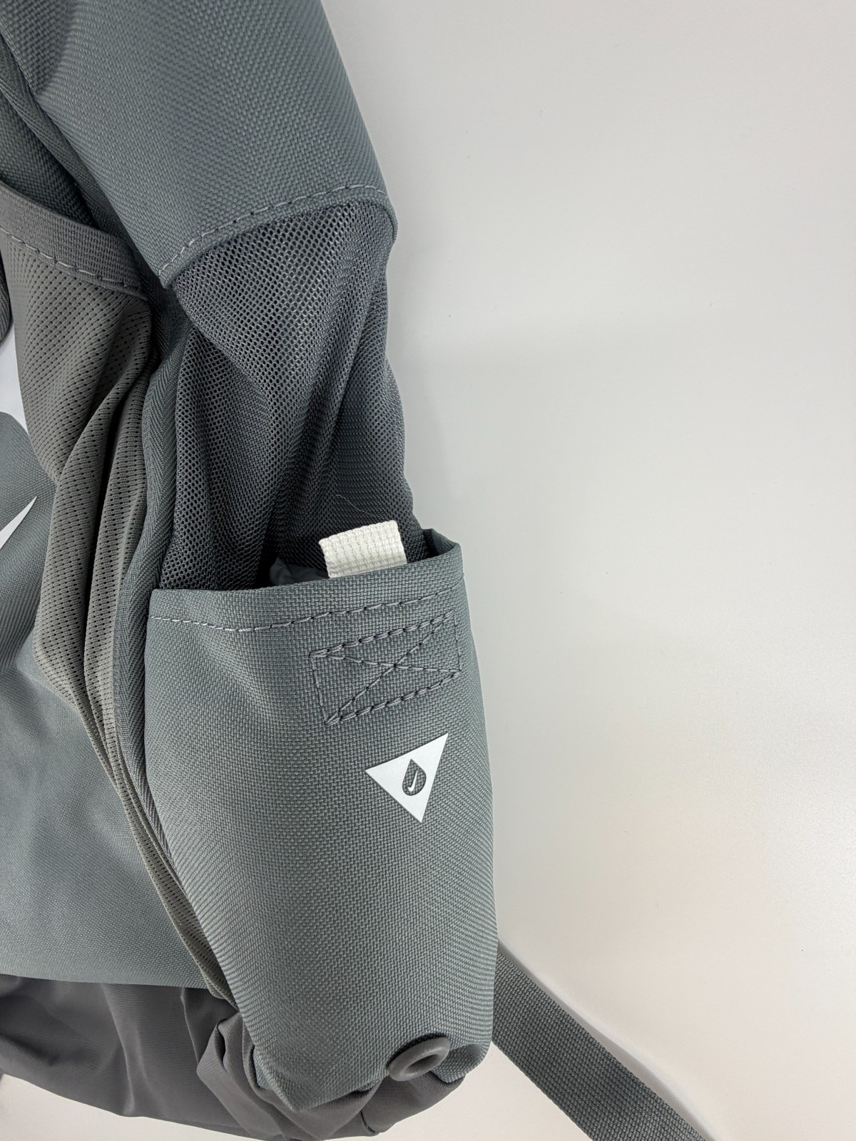 Nike 30L Academy Team Backpack 2.3 DV0761 065 Grey/White New Men’s One Size NWT