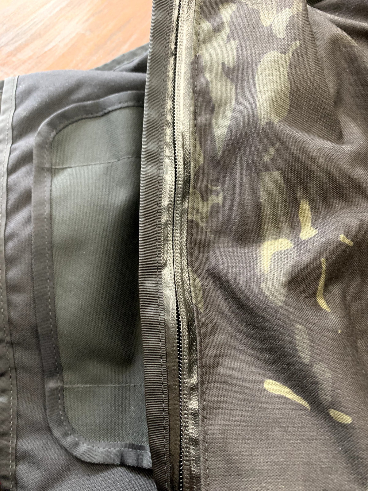 Mission Workshop Vandal Backpack (29L – 65L) Black Camo with COBRA Buckle