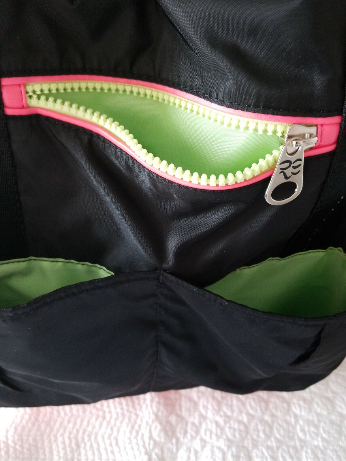 Rare Earth by Stone Mountain Nylon Neon Tote Yoga Gym Bag NWOT $100.00 retail