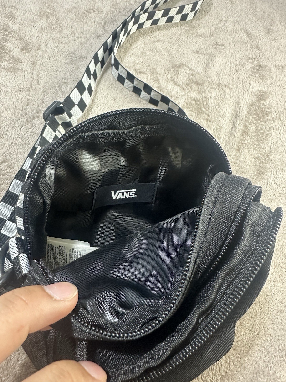 VANS small Go Getter Cross-Body Shoulder Bag Purse Black & White Checker A10