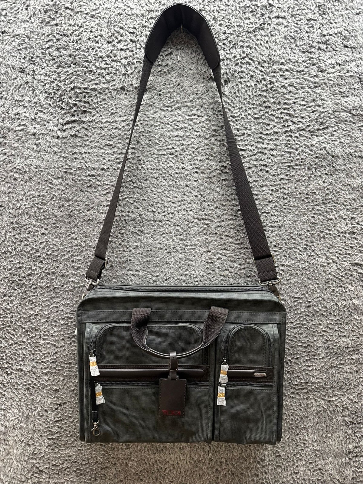 NWD Tumi Compact Large Screen Laptop Brief Bag Black 13.5″ x 17.5″ x 3.5″ $350
