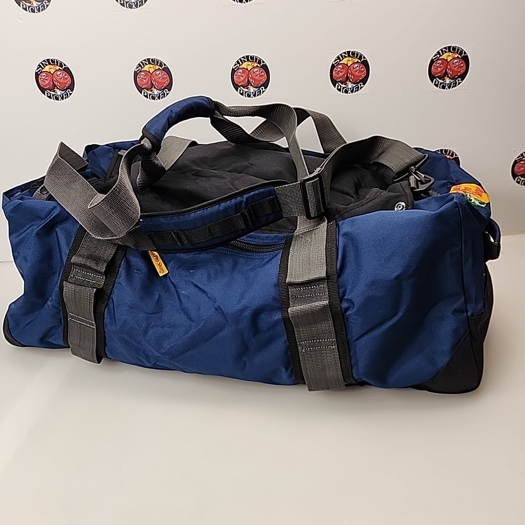 Large Bass Pro Shops Club Duffel Bag Blue Multi Compartment Shoulder Strap 29″