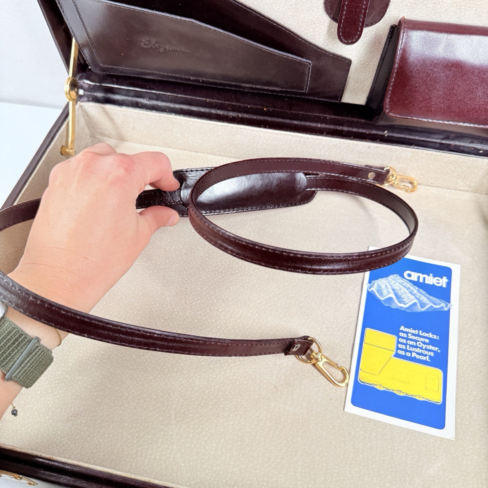 Amiet Burgundy/Maroon Leather Briefcase Combination Locks 17×13” With Tags