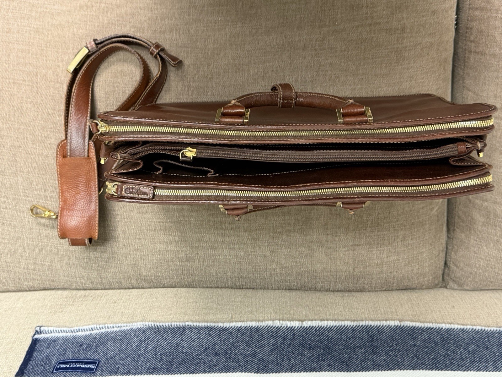 Cole Haan Leather Briefcase Brown Pebble Shoulder Bag Extremely High Quality