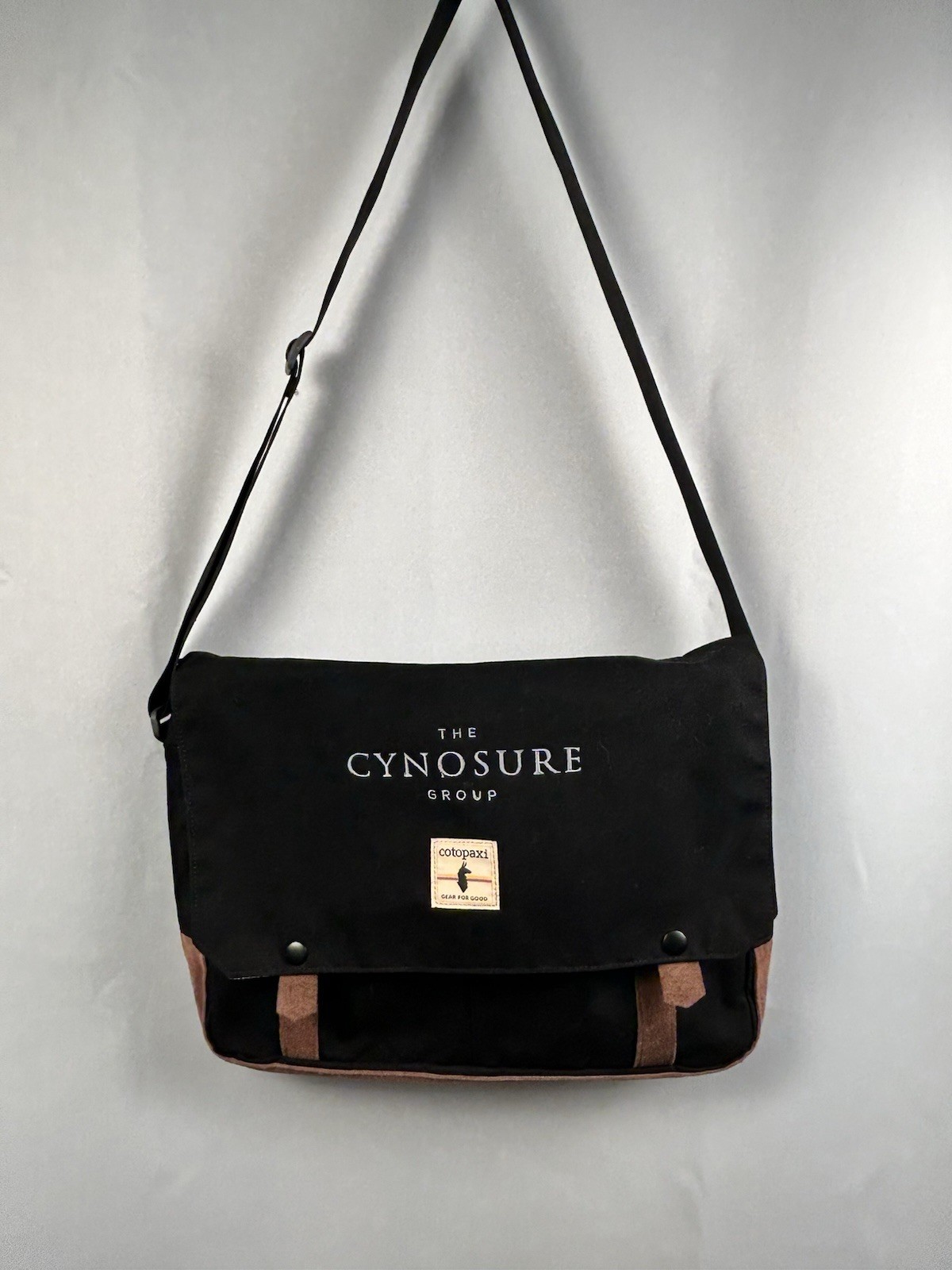 Cotopaxi Messenger Laptop Bag Black Canvas Crossbody Shoulder Bag Cynosure