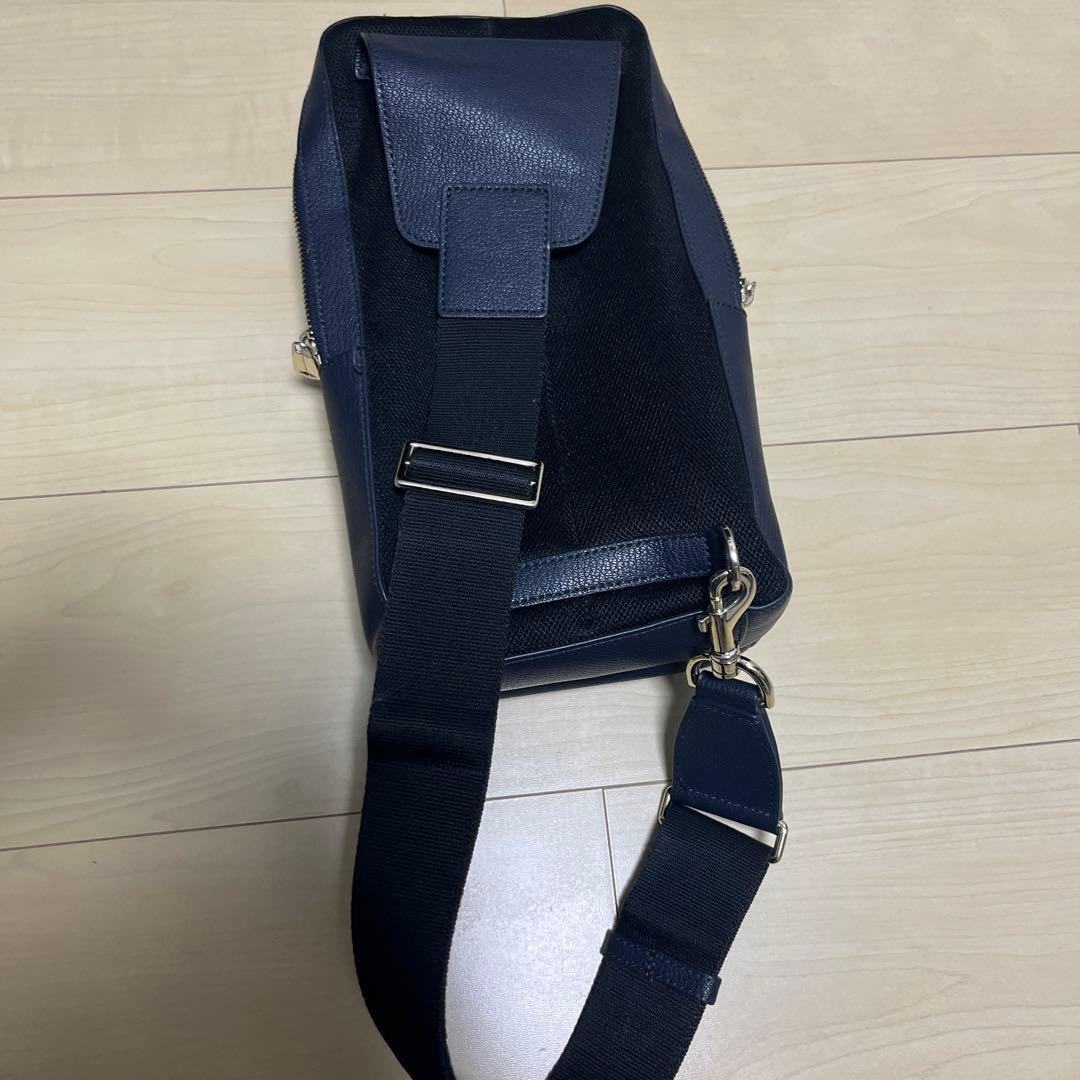 paul smith body bag