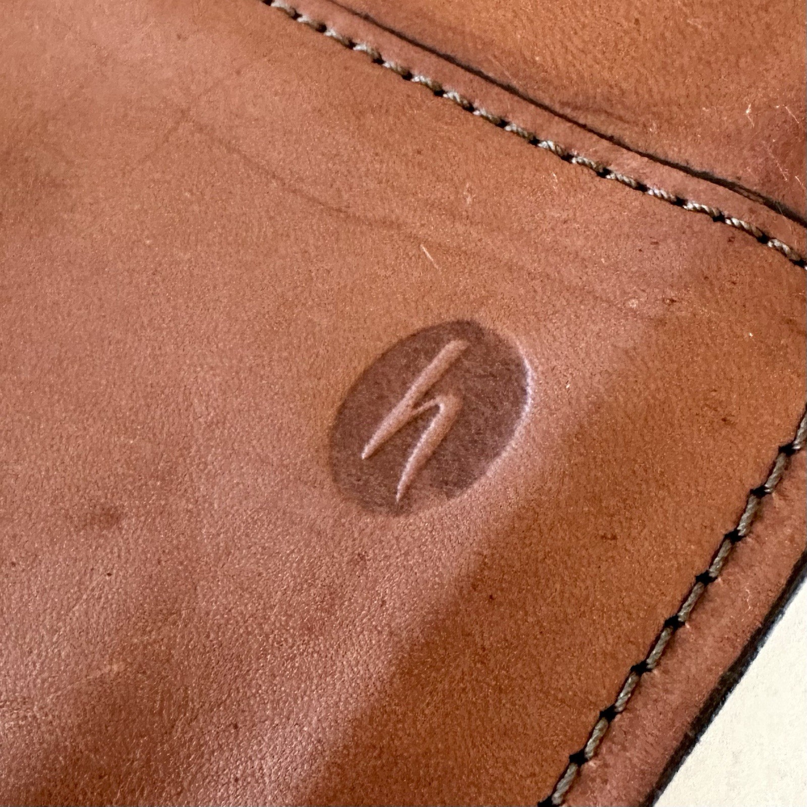 HARTMANN LEATHER ATTACHE PORTFOLIO BRIEFCASE Belting (Tan) Retractable Handles