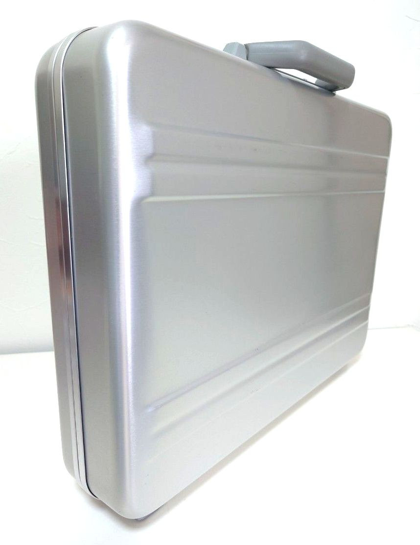 Zero Halliburton Aluminum Attache Case Briefcase Silver Dial Lock Width 15.75″