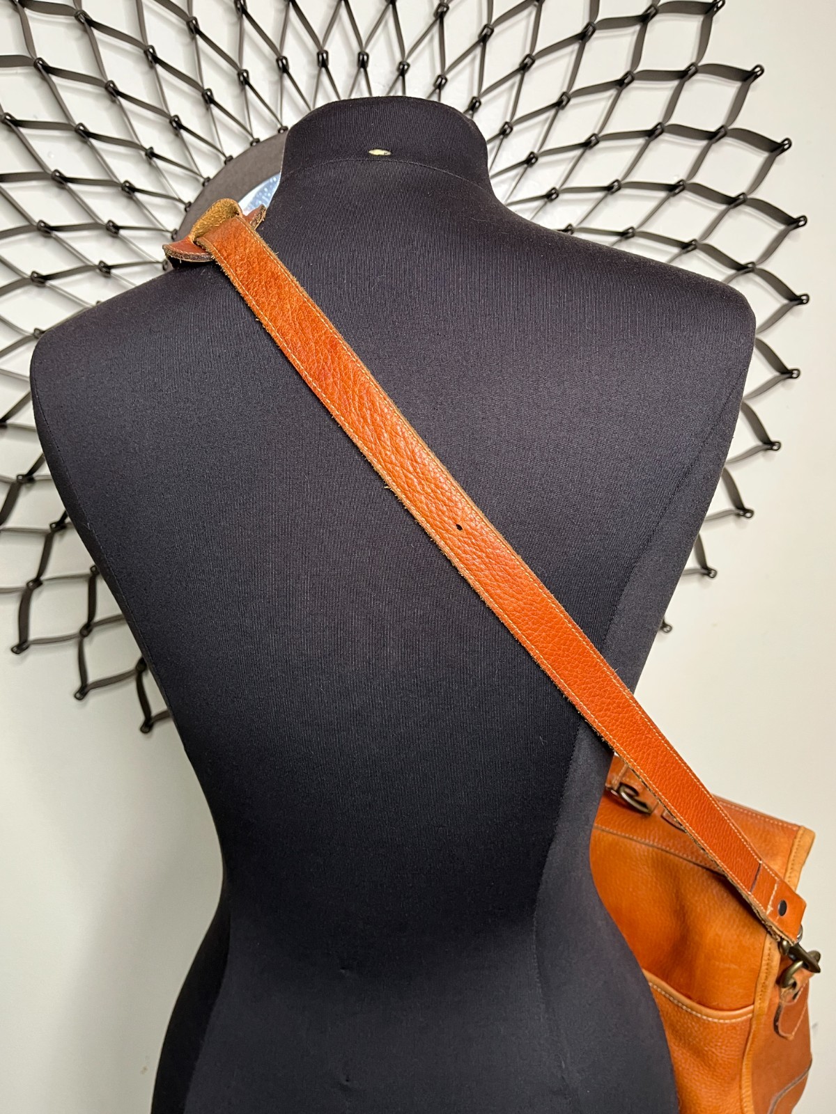 Vtg LEVENGER Leather Messenger Briefcase Laptop Bag Made In England British Tan