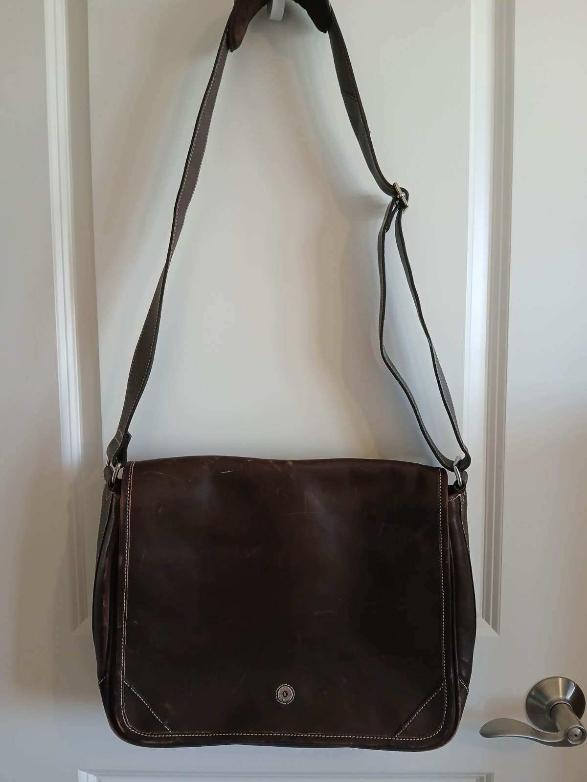 VINTAGE MEN’S COLE HAAN BROWN LEATHER MESSENGER BAG / BRIEFCASE W/ LONG STRAP