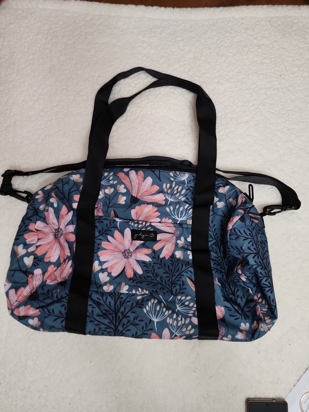 Jadyn B 19″ Barrel Women’s Duffel Bag Navy Floral RN146053 100% polyester China