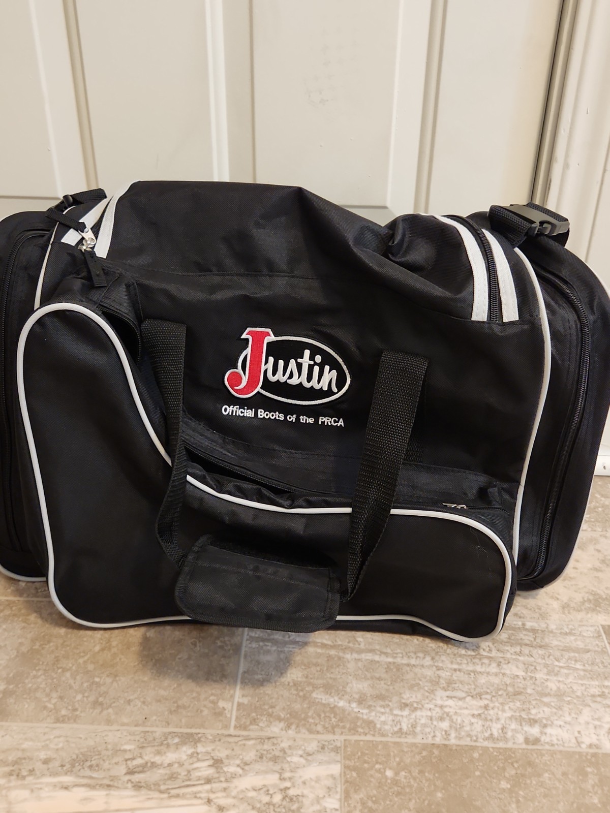 Justin Boots Duffle Bag NFR PRCA Rodeo Las Vegas 2017 Wrangler Collectors