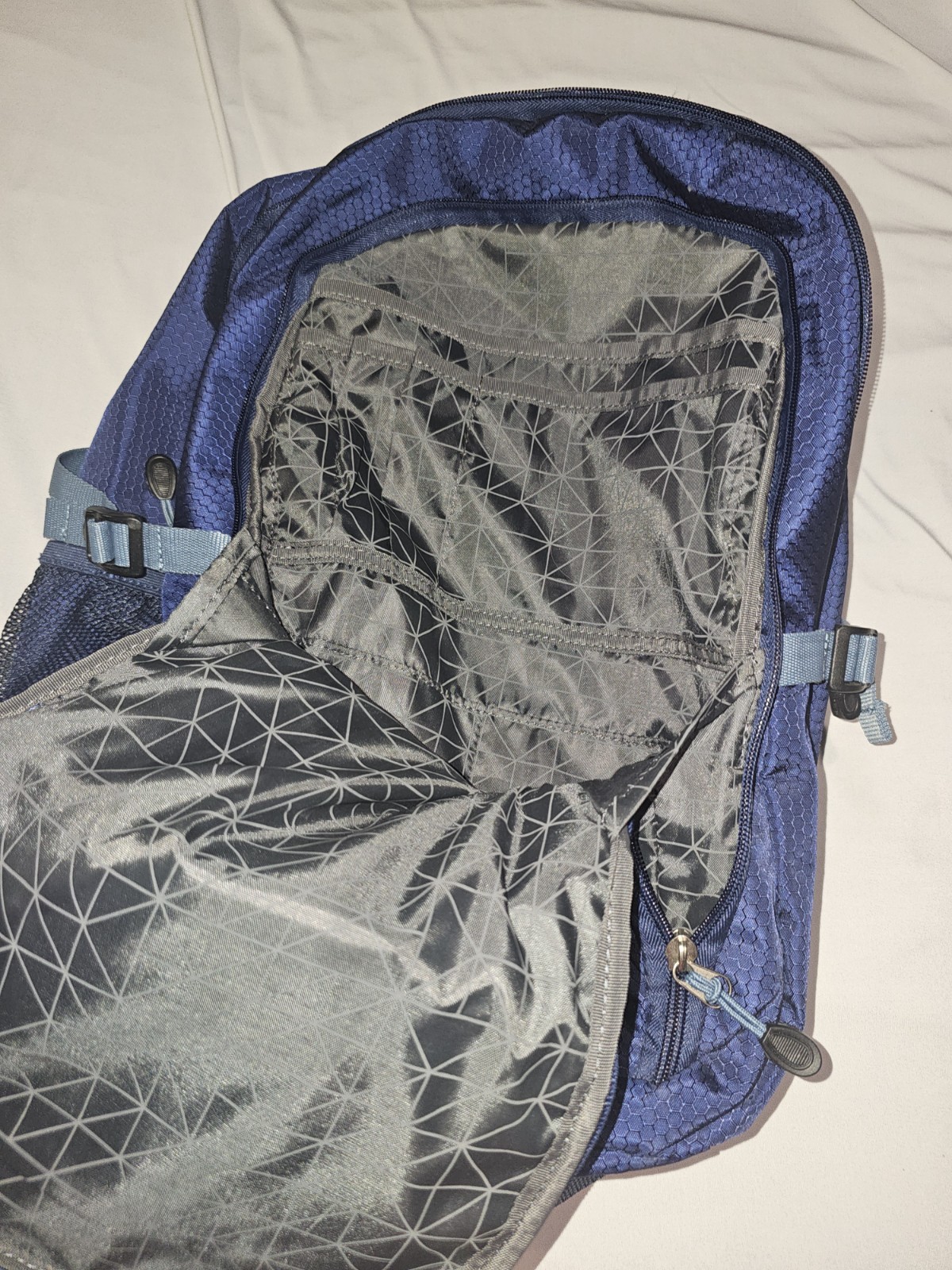 High Sierra Fairlead Computer Backpack in True Navy/Graphite Blue.