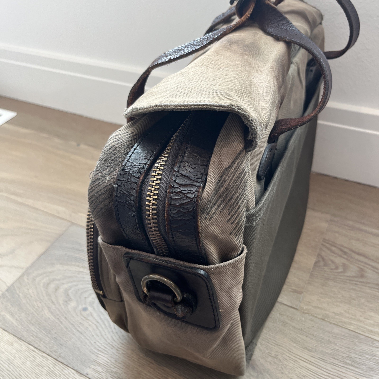 Filson Repaired 258 Padded Computer Bag | Otter Green w/ Darning | Made in USA