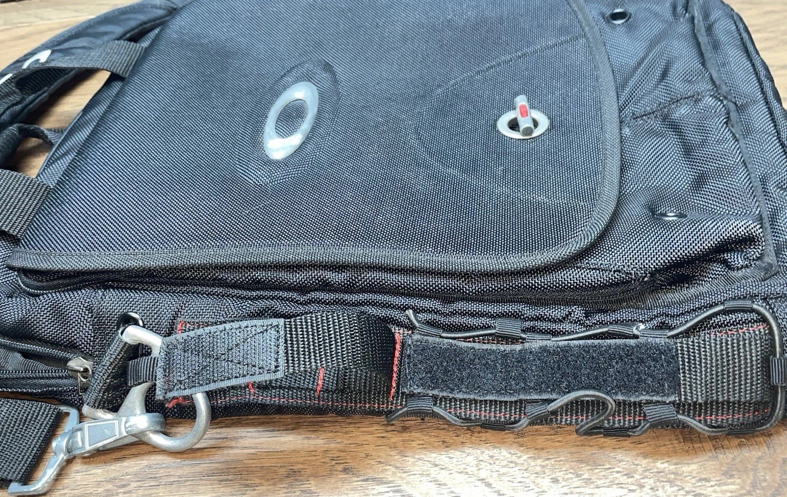 Oakley Tactical Field Gear Vertical Laptop Day Pack Black Messenger Bag JD AP