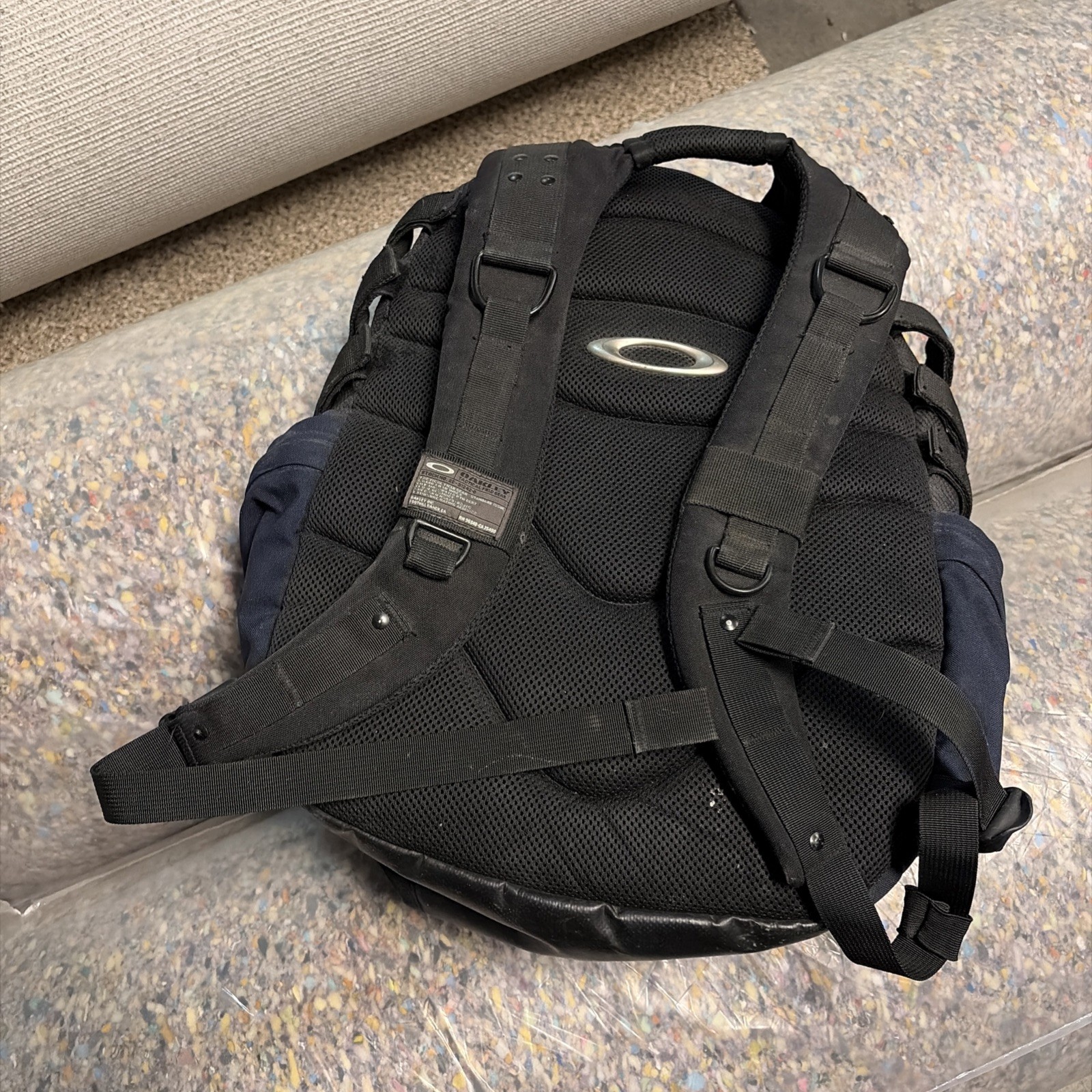 OAKLEY Icon 2.0 Tactical Backpack Red Tag Archive Black Blue Nylon Used Y2K