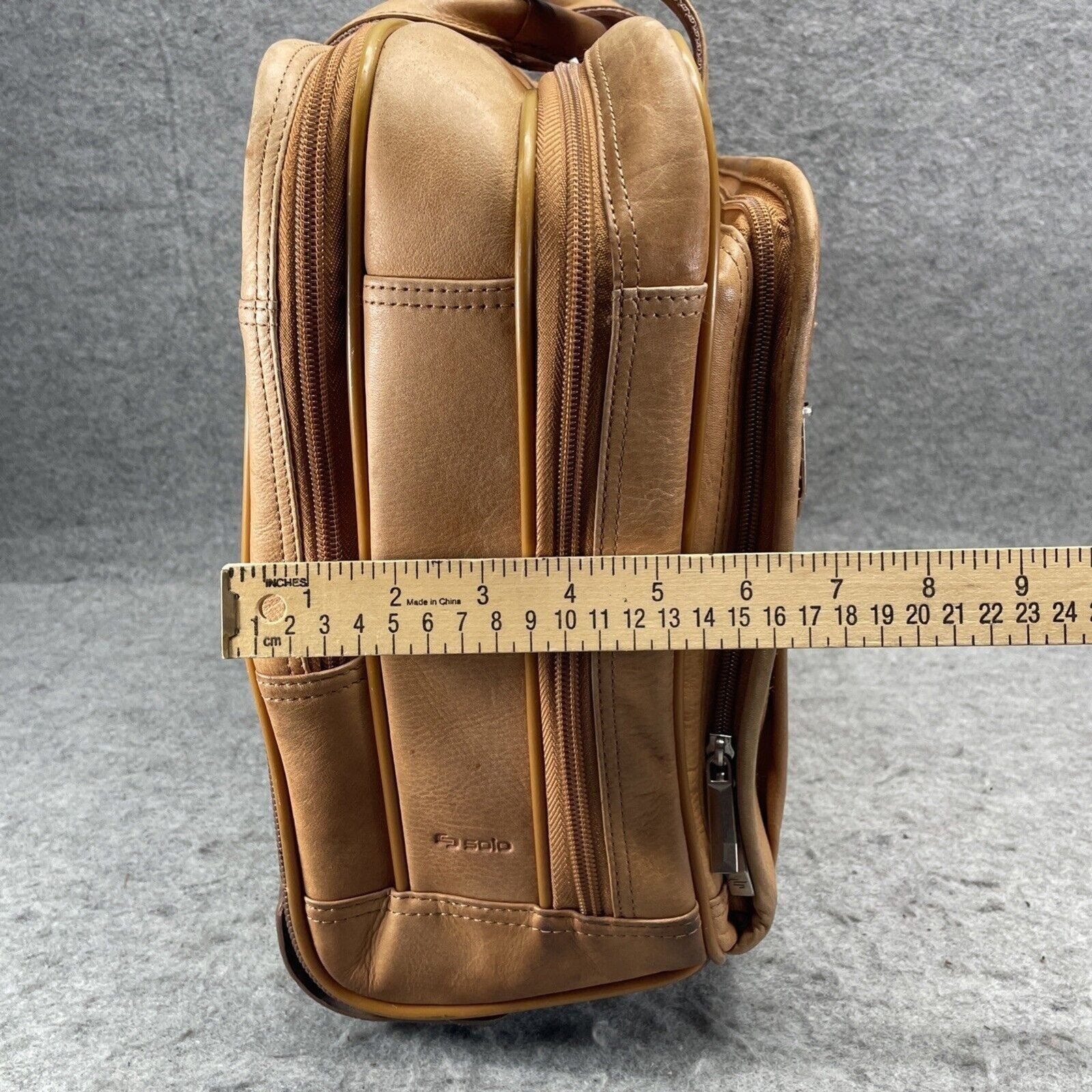 Solo New York Walker Brown Camel Leather Briefcase Laptop Rolling Travel Bag