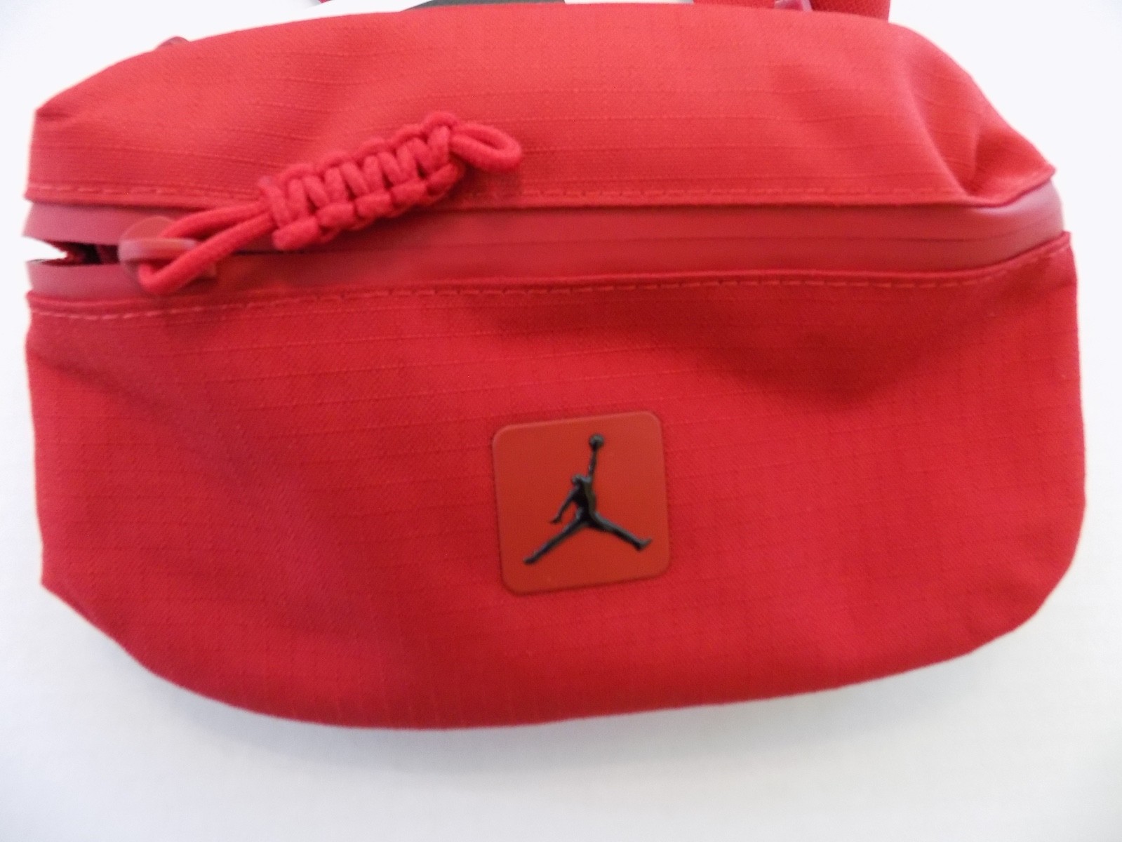 Nike Air Jordan Crossbody Fanny Pack Gym Bag Red Cordura Fabric NOS w/ Tags HTF