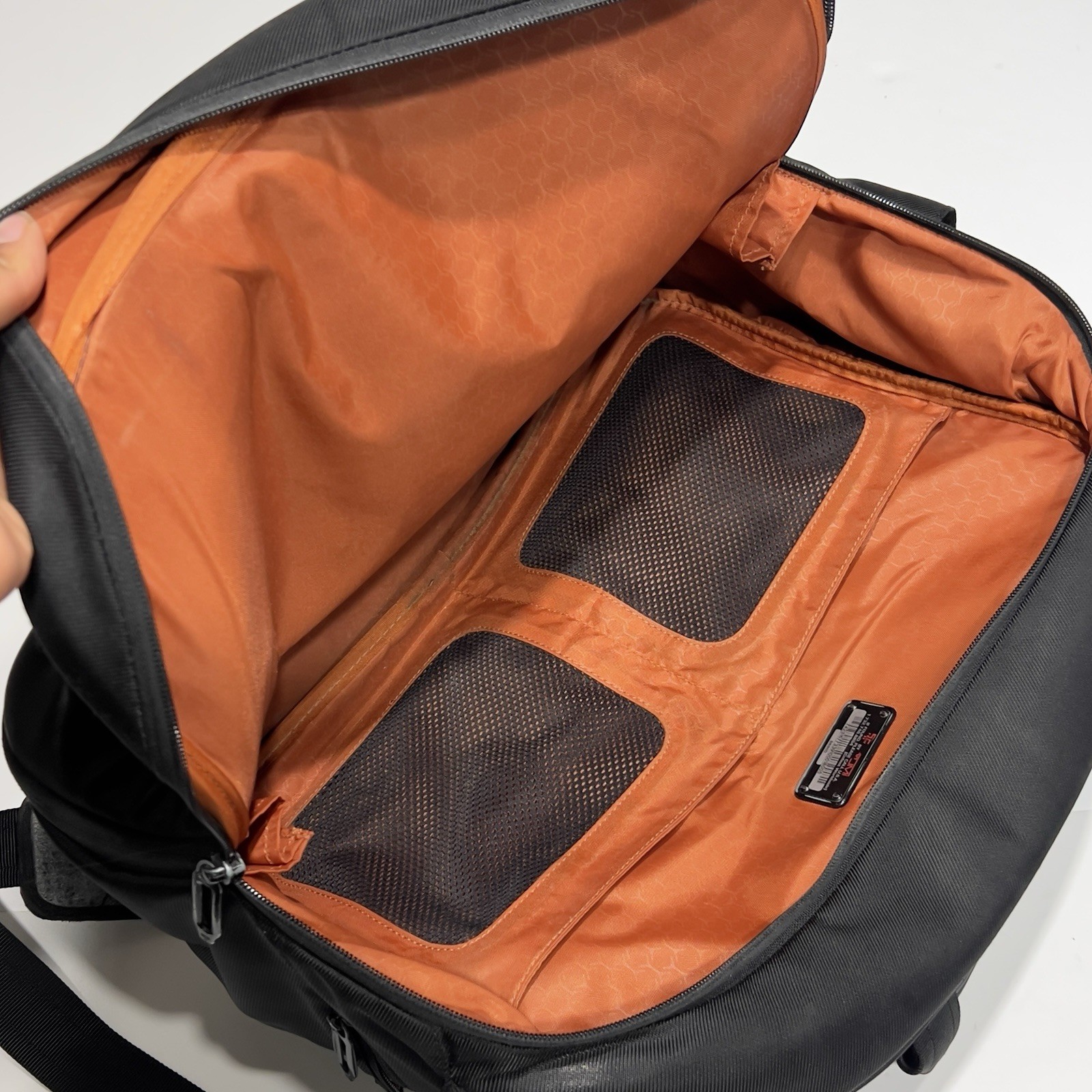 Tumi T-Tech Ballistic Nylon Expandable Messenger Bag Laptop Briefcase Black