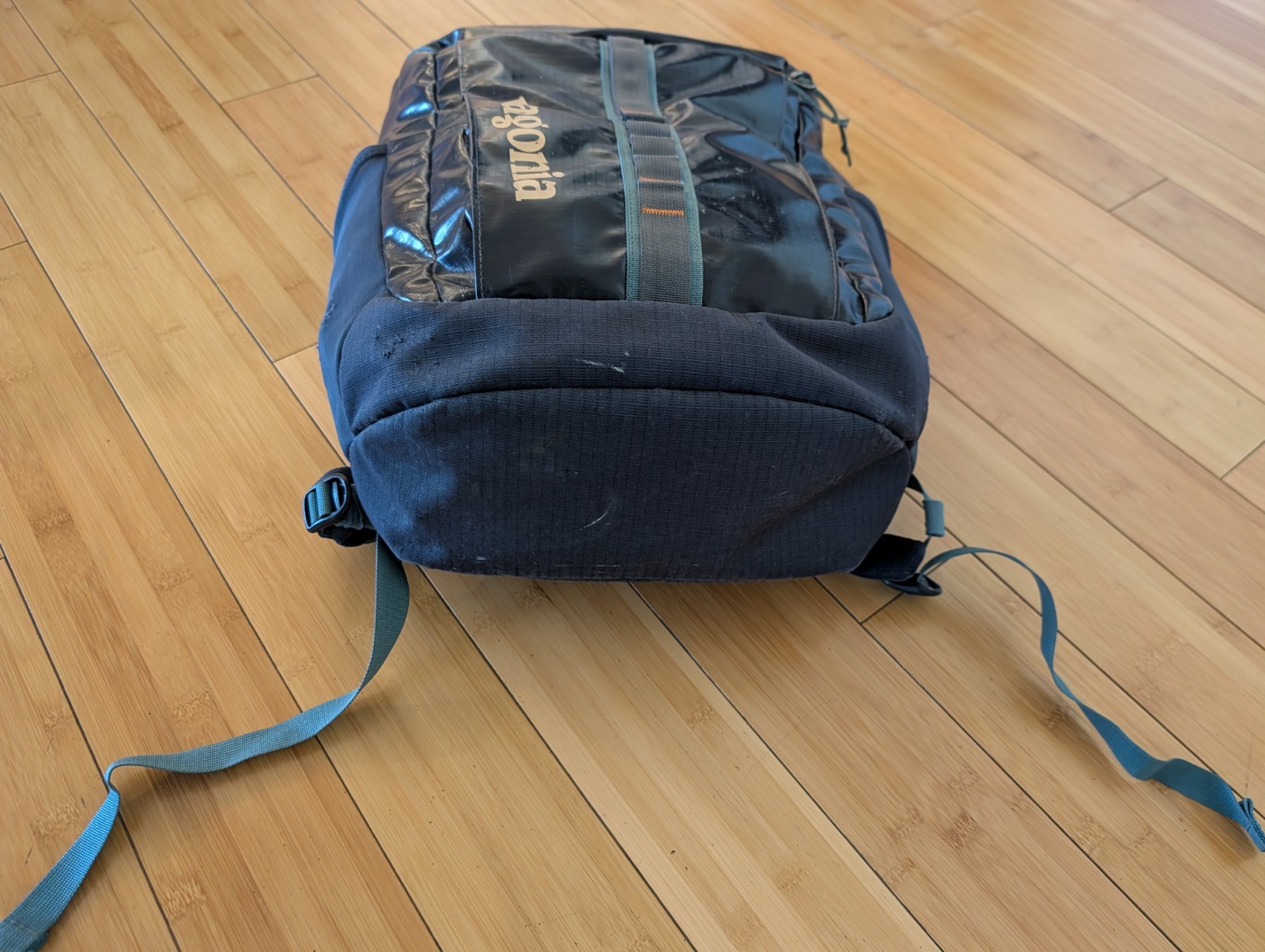 patagonia Black Hole Pack Backpack 25L