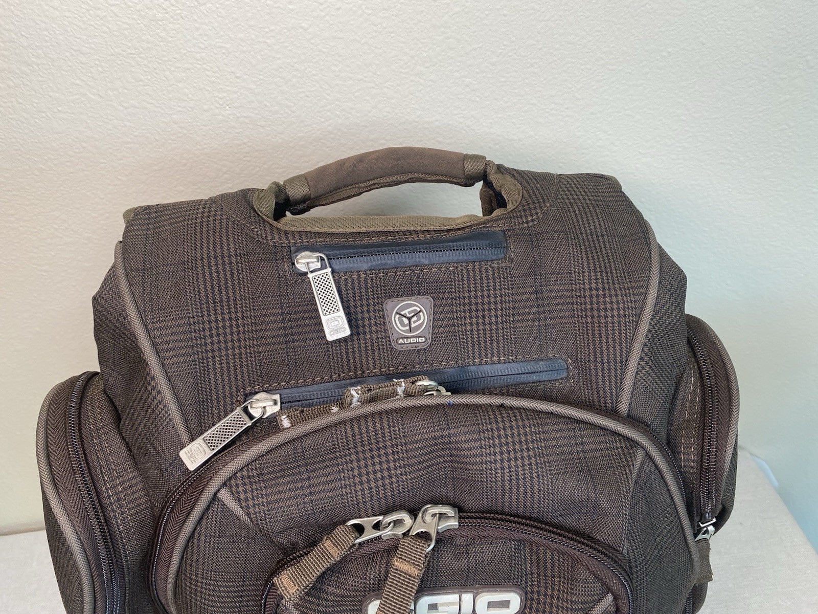 Ogio Metro Street Tech Specs Backpack Brown Pin Stripe Laptop Bag Usana Logo