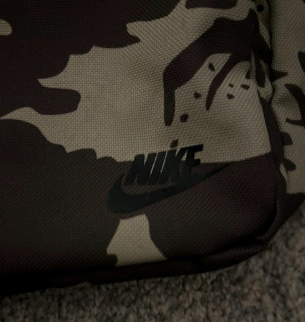Nike camo small sports bag ~ shoulder bag Nike 🔥 Hot Seller ~ camouflage