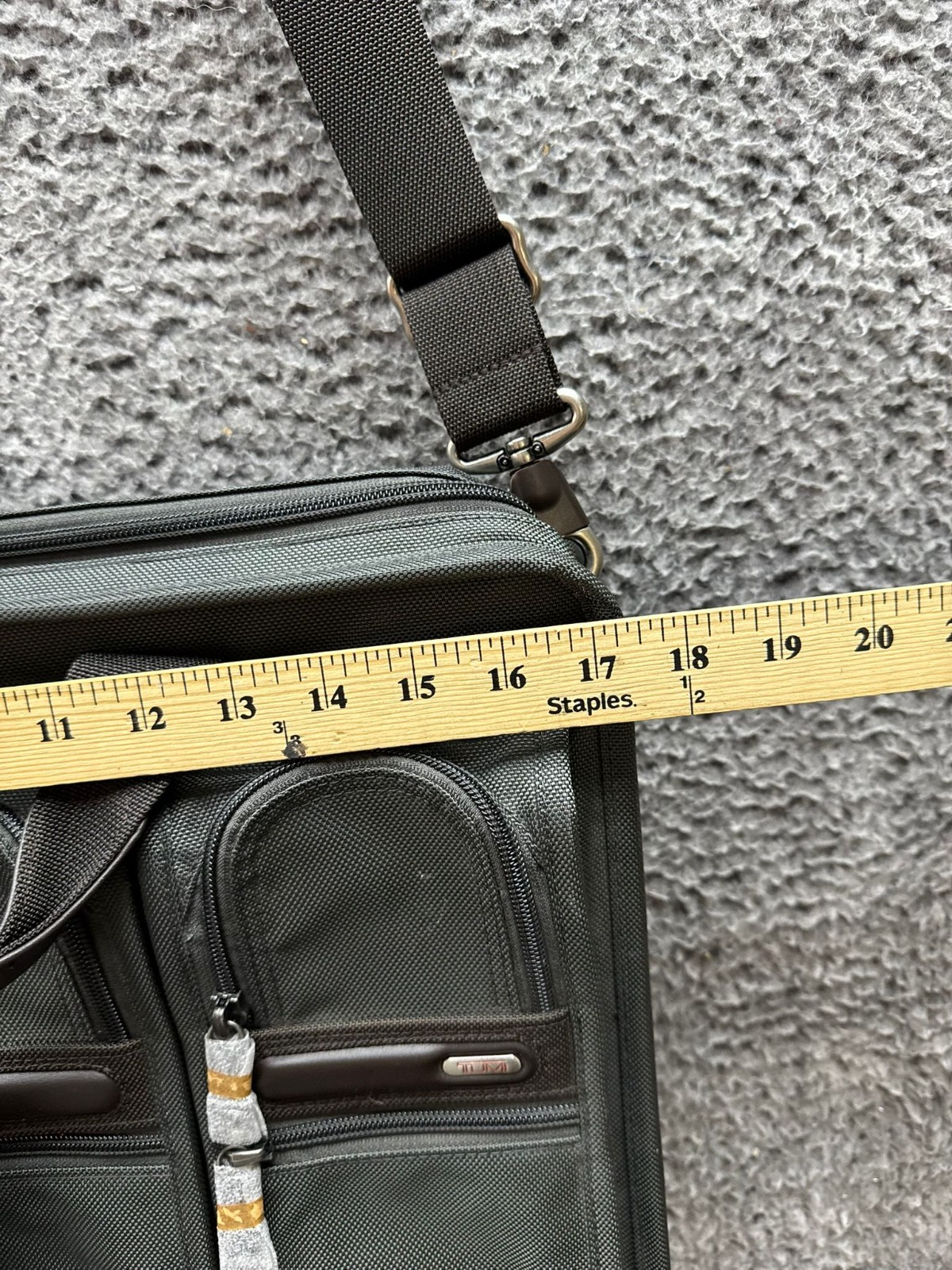 NWD Tumi Compact Large Screen Laptop Brief Bag Black 13.5″ x 17.5″ x 3.5″ $350