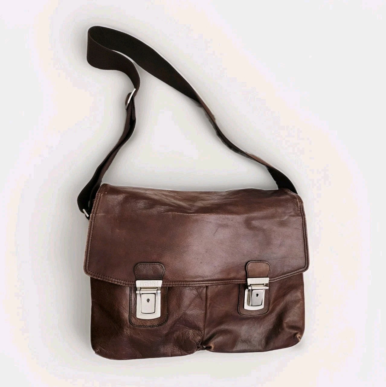 Kenneth Cole Reaction Dark Brown Genuine Leather Messenger Briefcase Crossbody