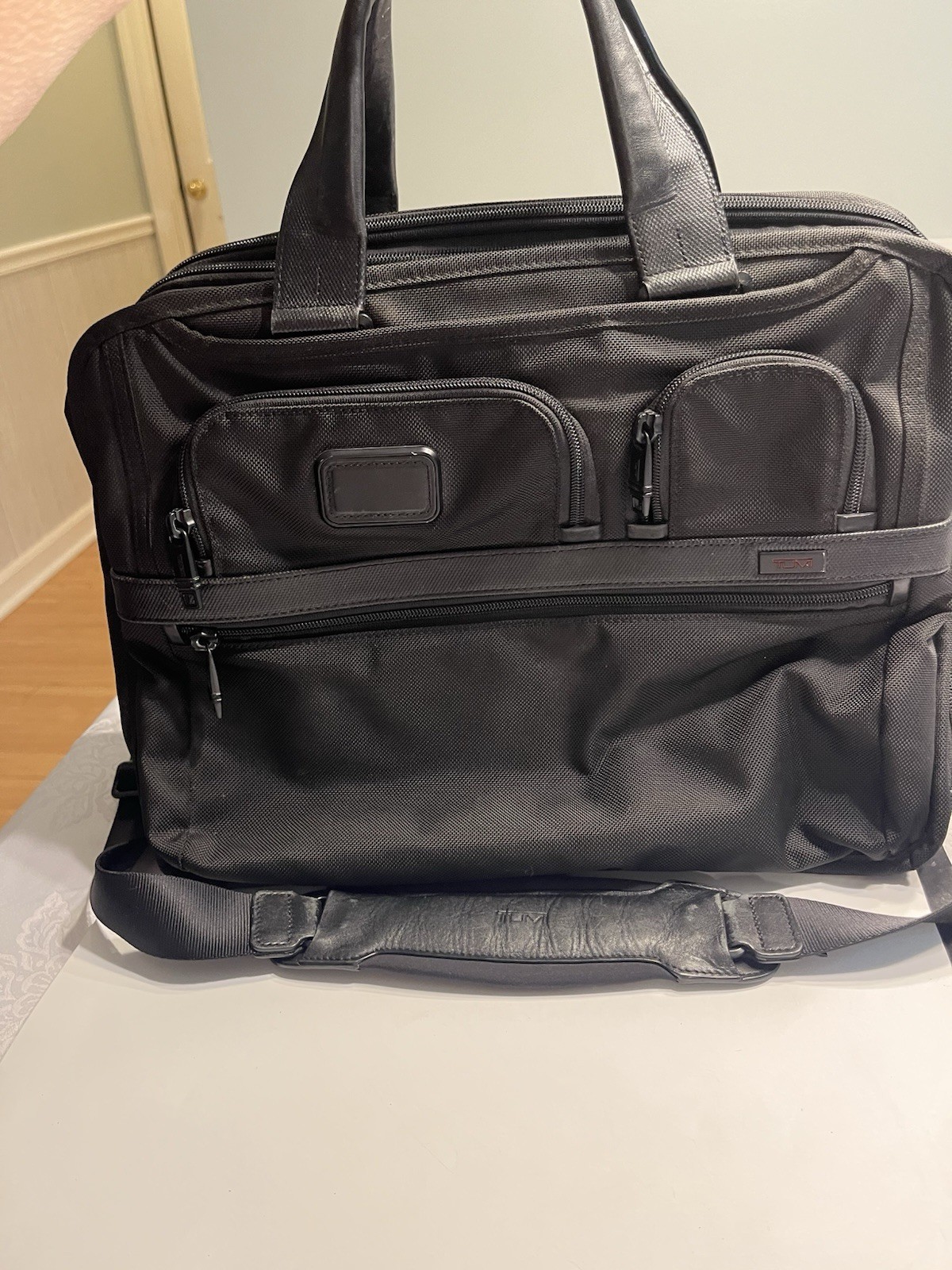 Tumi Alpha 2 Expandable Organizer Brief T-Pass Black FXT Ballistic Nylon 26145D2
