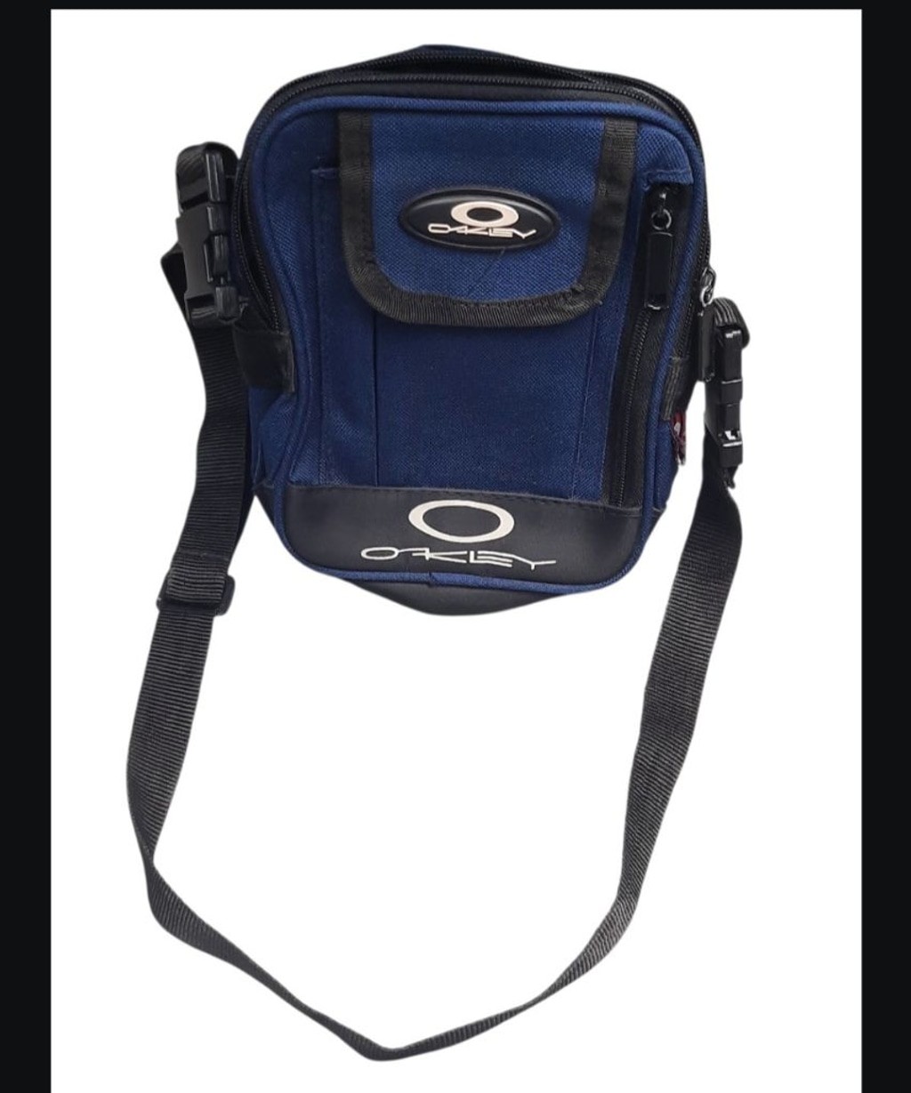 VINTAGE OAKLEY GENUINE SOFTWARE Crossbody Bag Black Blue Day Pack – Rare