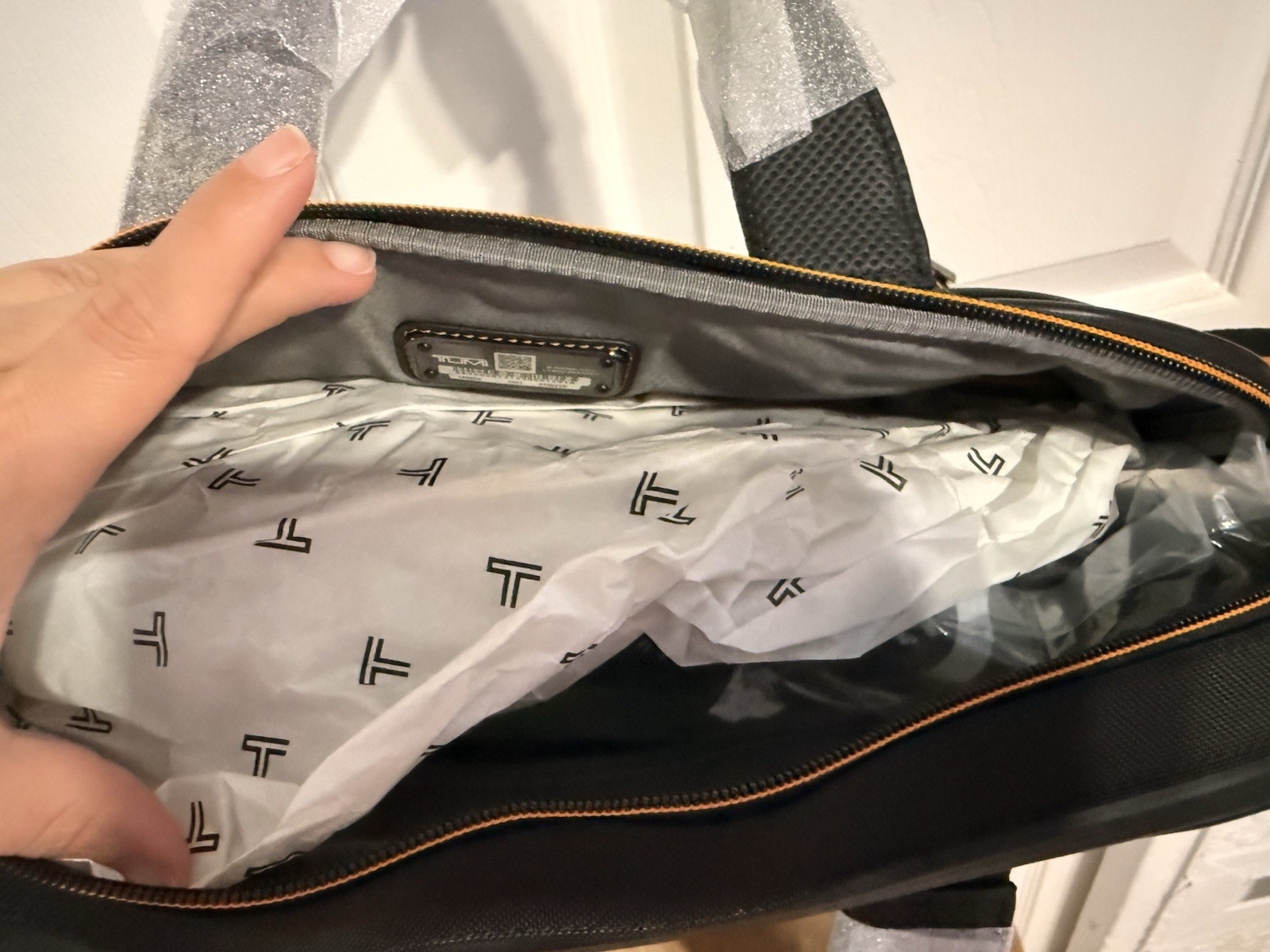 NEW TUMI McLaren Axle Slim Brief 144554-1041 Laptop Bag 14” NWT MSRP $800