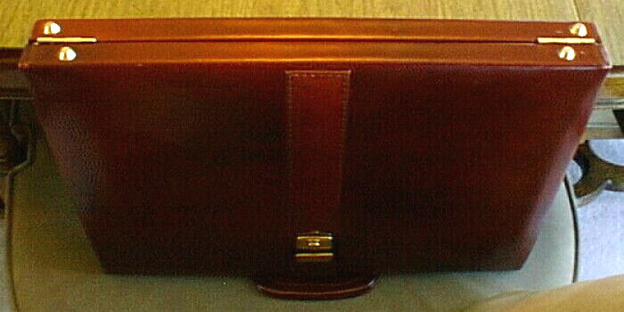 Executive Hard LEATHER Briefcase Burgundy / Wine Made in Spain EXCELLENT Unisex