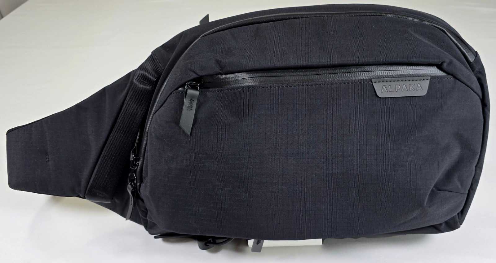 Alpaka Metro Crossbody Left Shoulder 10L Sling Bag Black Axoflux 210D NWT NEW