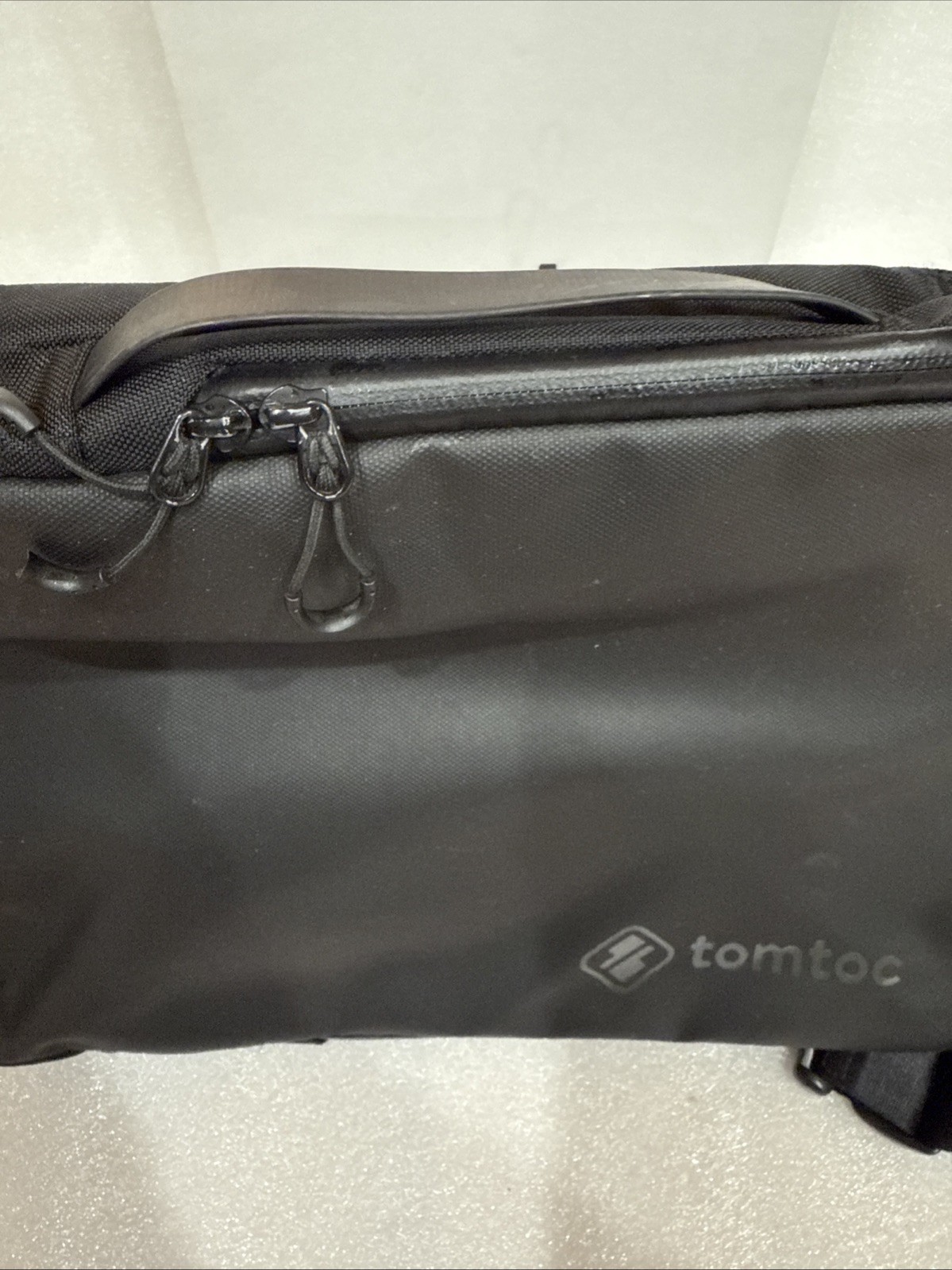 Tomtoc 360 Protective Slim Laptop Shoulder Bag for 16 & 15 inch MacBook Pro Air