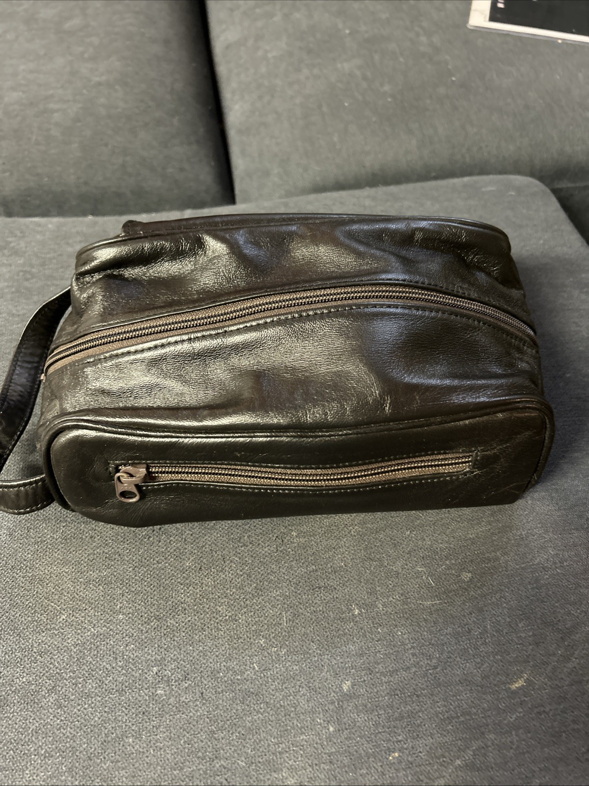 Hit Leather Dopp Kit – Toiletry Travel Bag