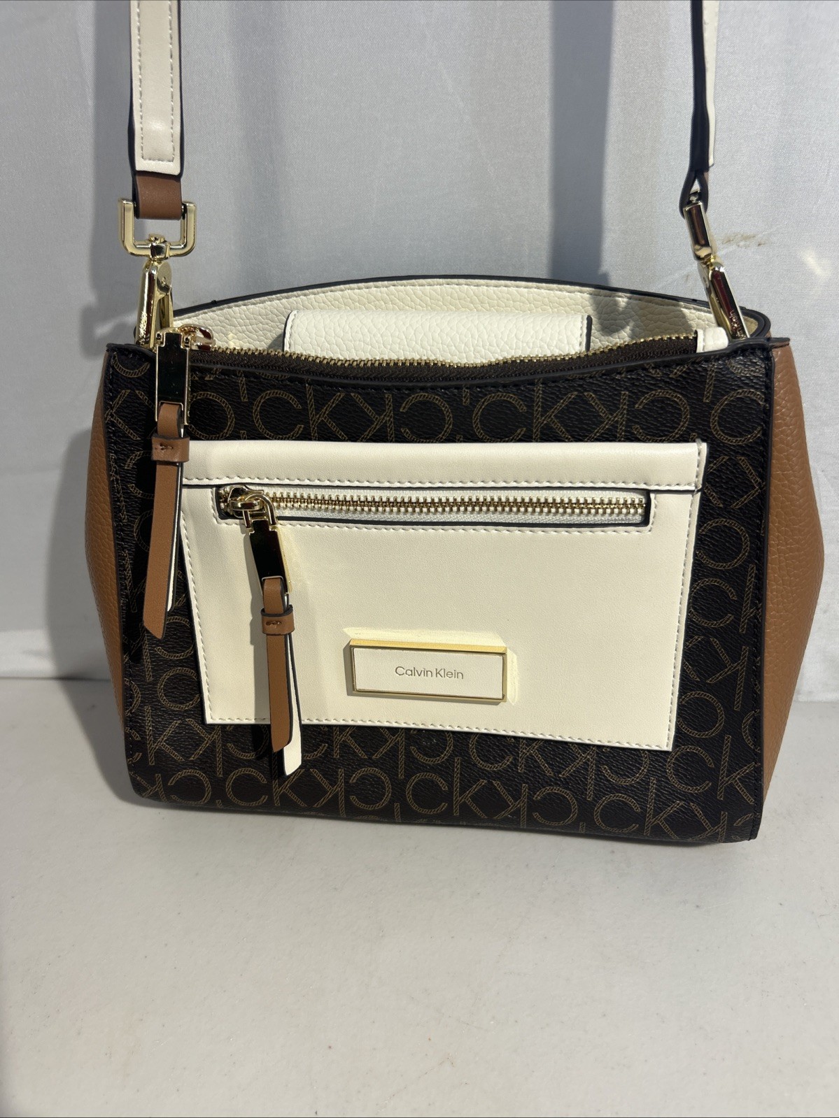 Calvin Klein Hadley Triple Compartment Crossbody, Brown/Khaki/Caramel/White, …