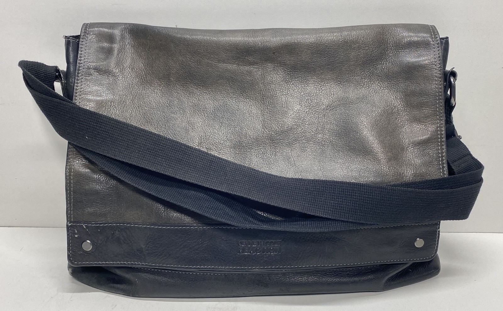Kenneth Cole Reaction Black Leather Messenger Bag Crossbody Laptop Bag