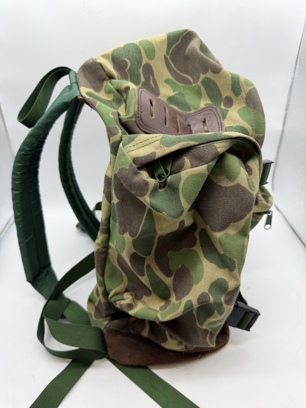 Vintage Cabela’s Hunting Backpack Suede Leather Bottom Frogskin Camo Green Brown