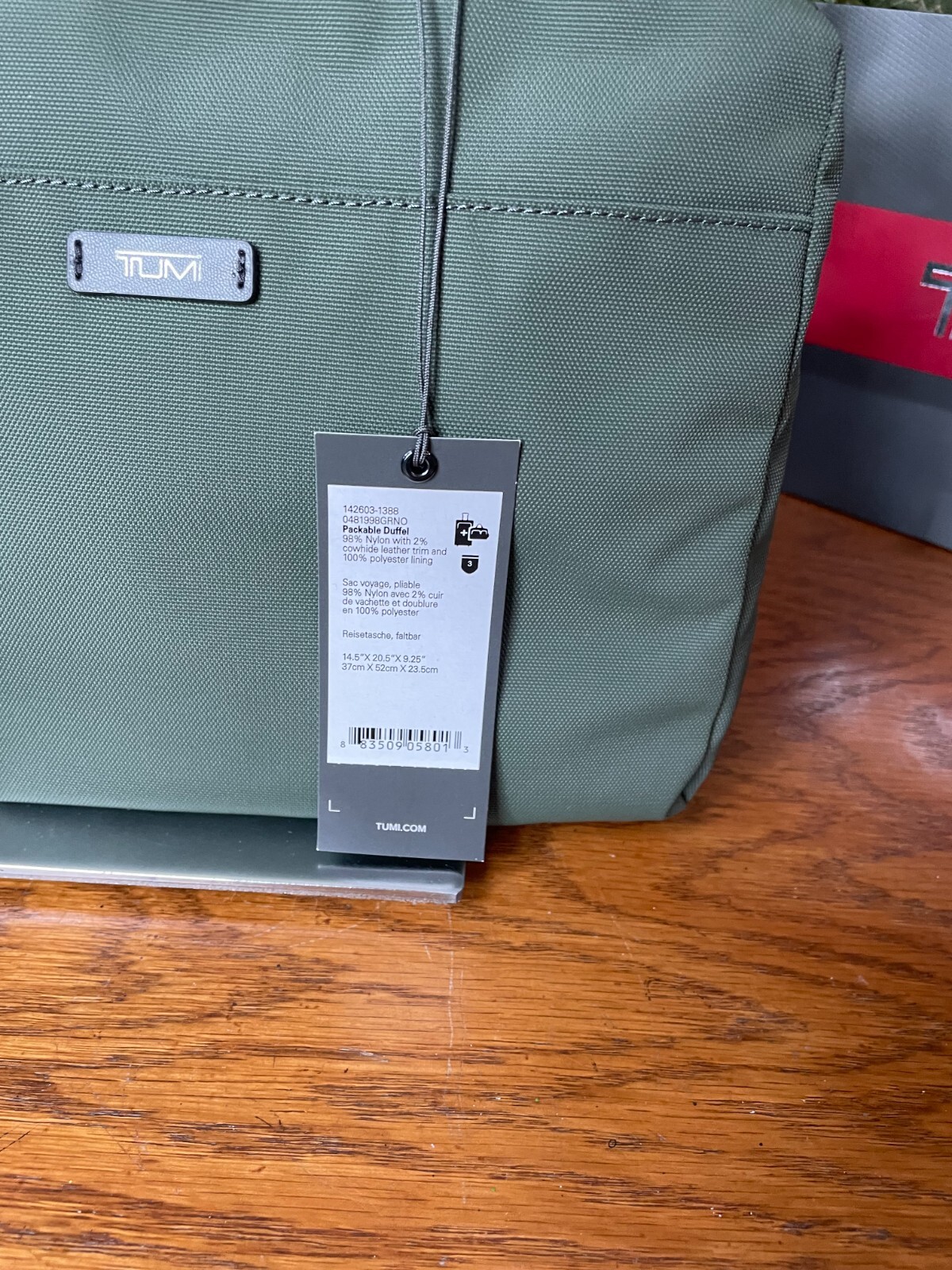 NWT TUMI OLIVE GREEN PACKABLE DUFFLE FOLDABLE DUFFEL TOTE BAG TRAVEL CARRYON