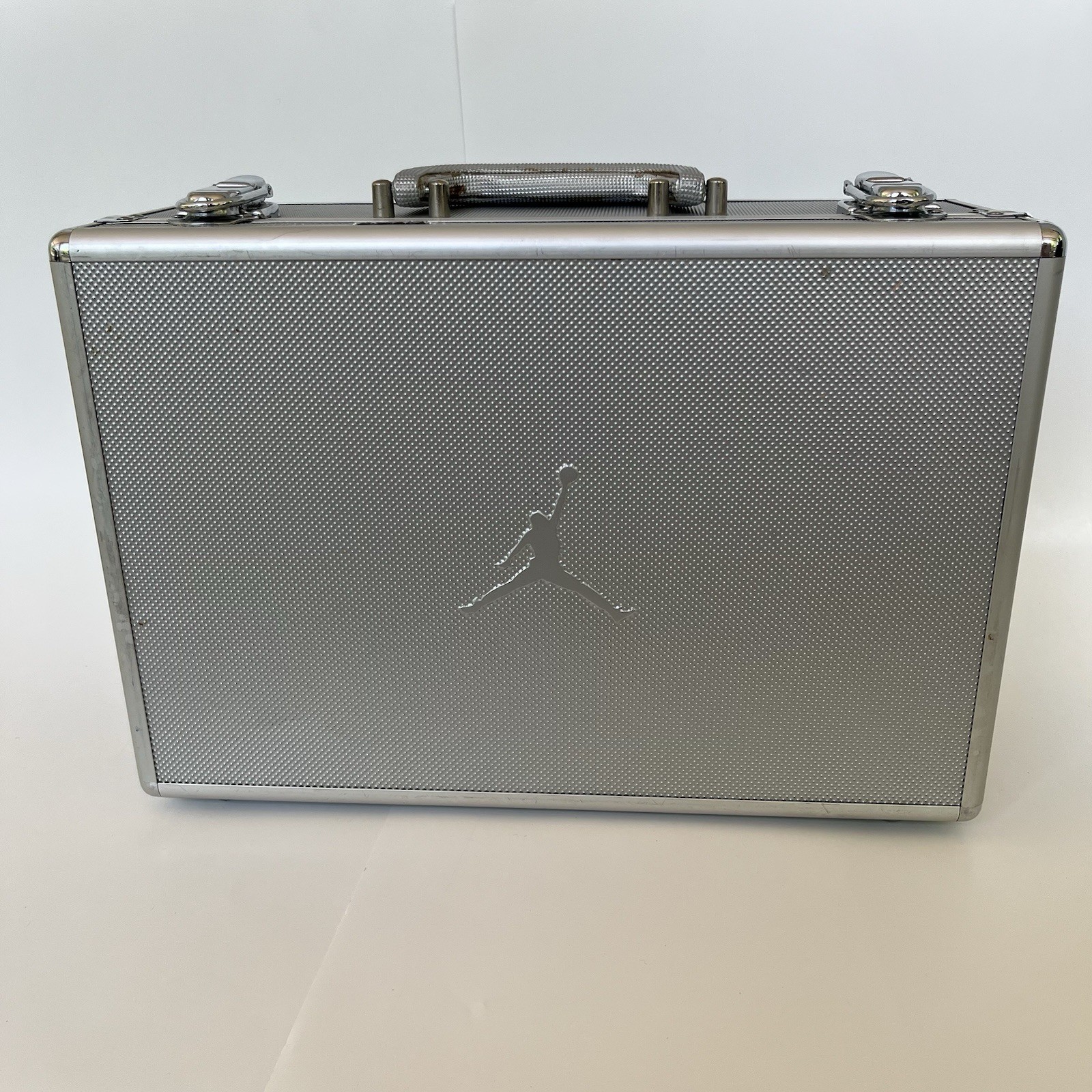 Nike 2002 Air Jordan XVII 17 Briefcase Sneaker Display Case Jumpman Box Shoe