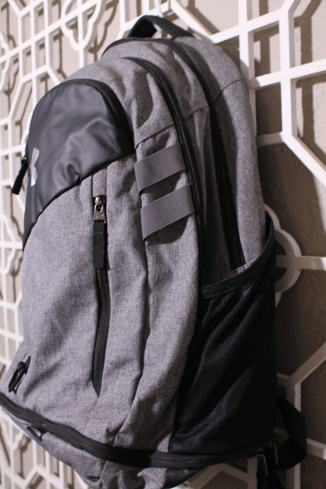 Under Armour Hustle 4.0 Backpack Black Gray UA Storm School Book Bag 19x13x8