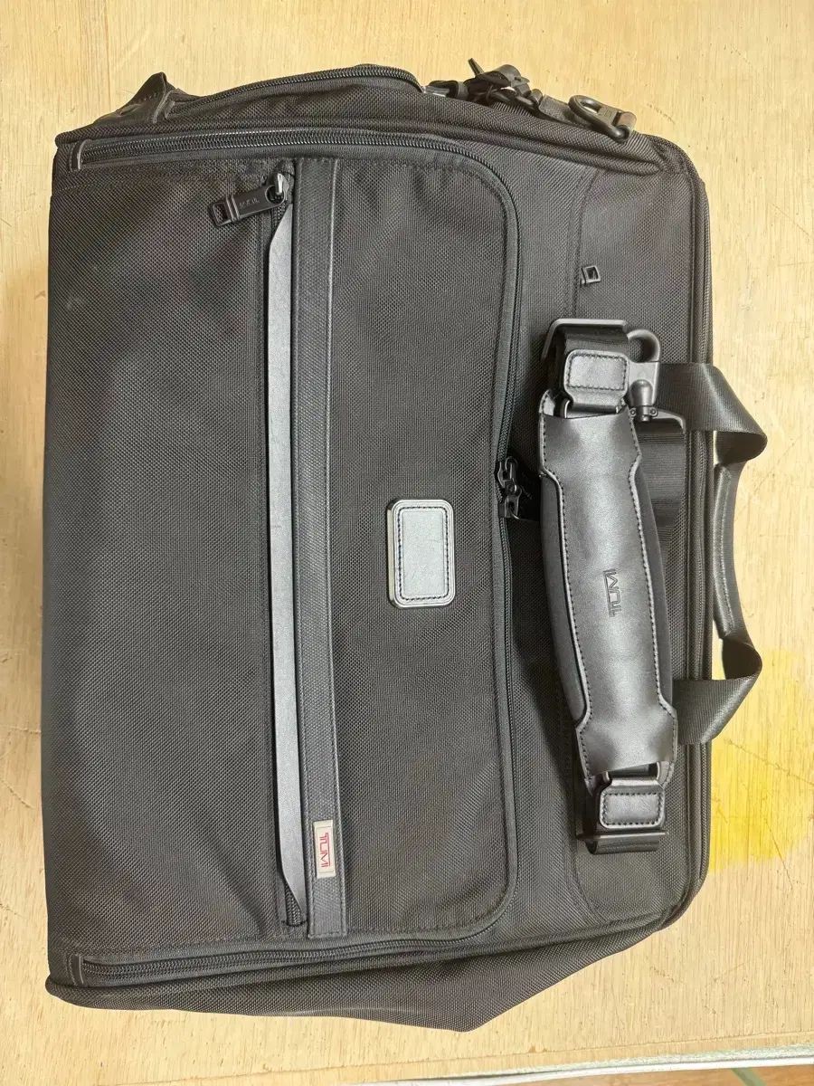 TUMI ALPHA3 Frame Soft Duffle Bag