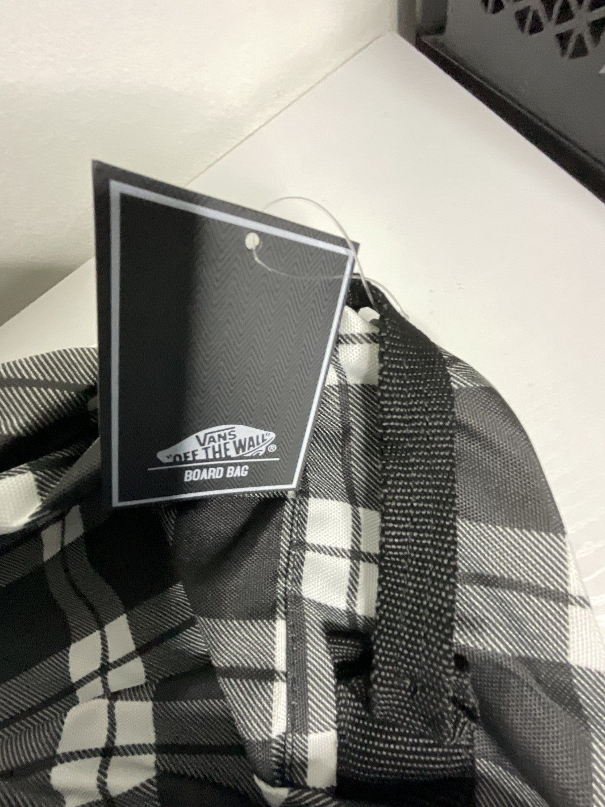 Vans off the wall Men’s Black and White Skateboard Travel Bag