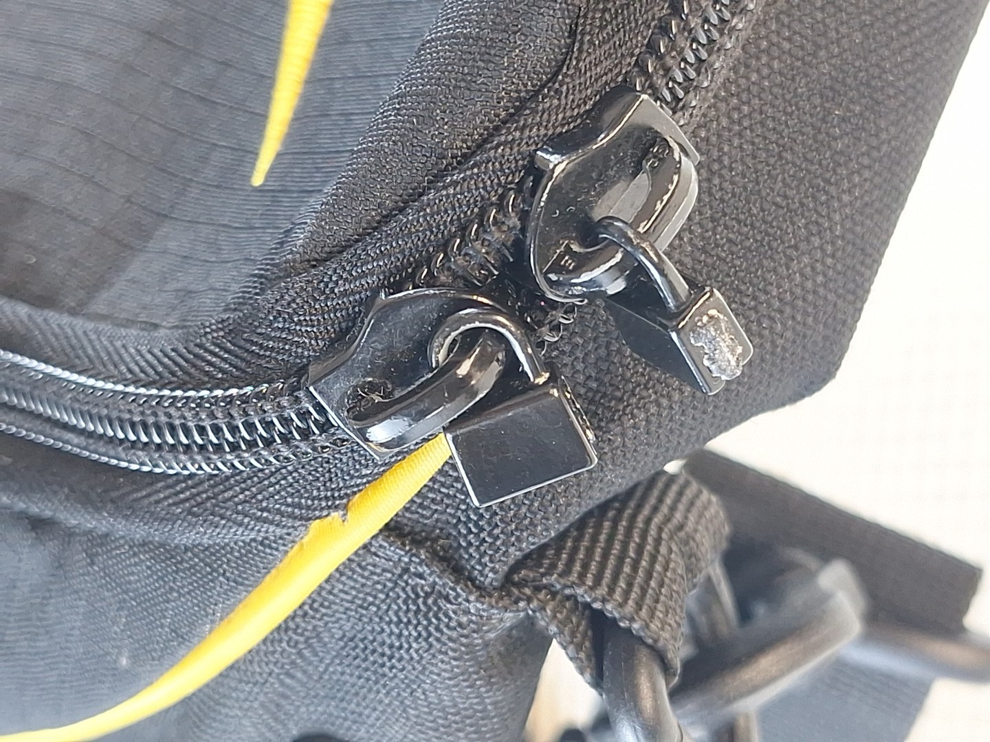 Rare Nike Carrygear 7-way Convertible Sling Bag Backpack Black 02-08-10-ESM