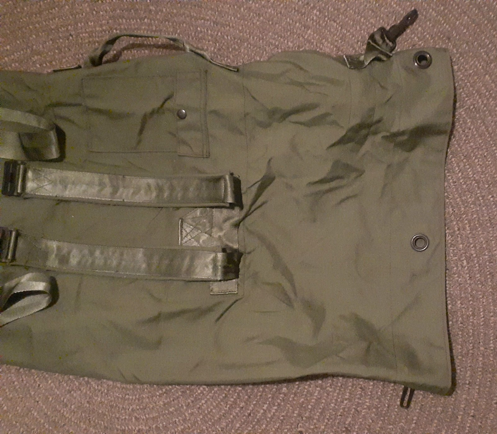Green Canvas Duffle Bag With Backpack Straps 36″x19″ Carry Handle Pakistan 1125